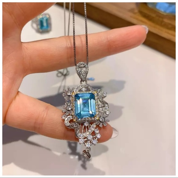 The Vony Swarovski Crystal 925 Silver Pendant Necklace - Picture 13 of 15